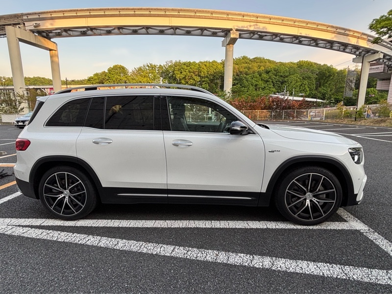 メルセデスAMG GLBクラス GLB35 4マチック_RHD_4WD(AT_2.0)【MP202502】