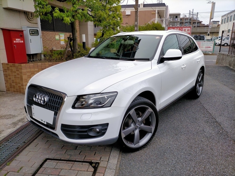 アウディ Q5ハイブリッド Q5ハイブリッド クワトロ_LHD_4WD(AT_2.0)