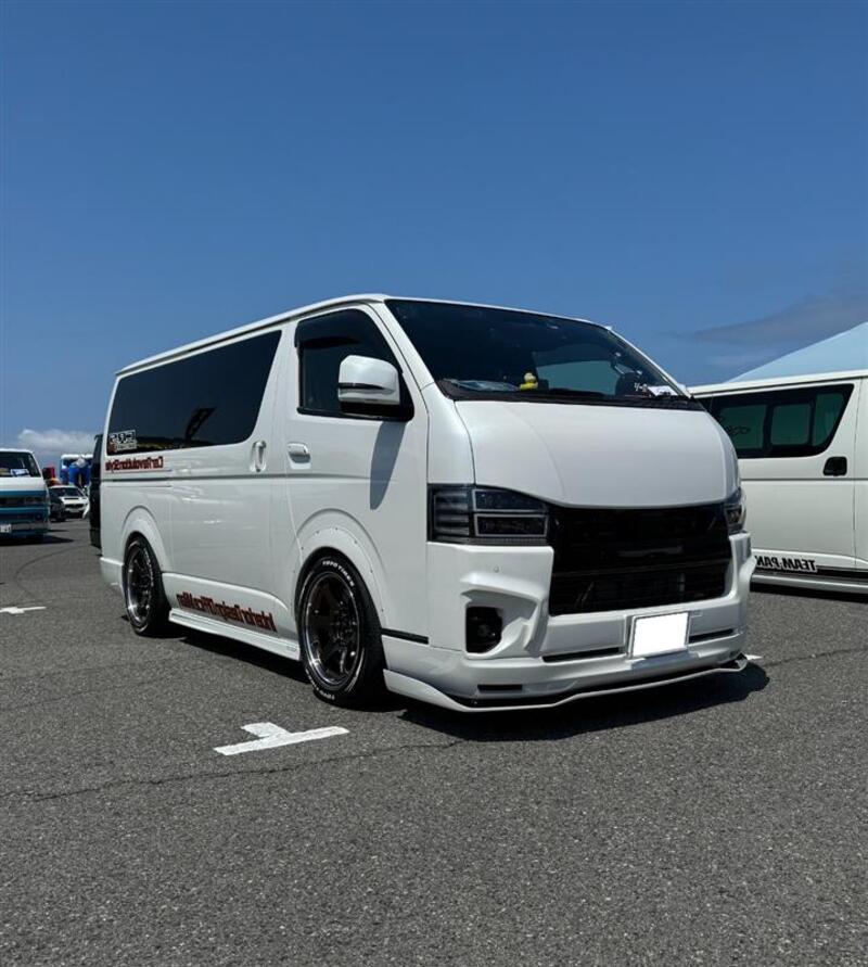 トヨタ ハイエースバン
