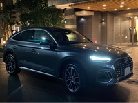 アウディ Q5 スポーツバック Sライン ダイナミックエディション_RHD_4WD(Sトロニック_2.0)