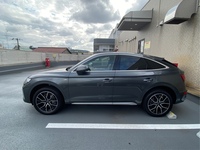 アウディ Q5 スポーツバック Sライン ダイナミックエディション_RHD_4WD(Sトロニック_2.0)