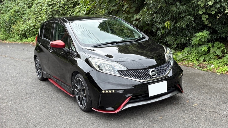 日産 ノート ニスモ S(MT_1.6)
