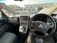 三菱 デリカD:5 G-パワーパッケージ_8人乗り_4WD(CVT_2.4)