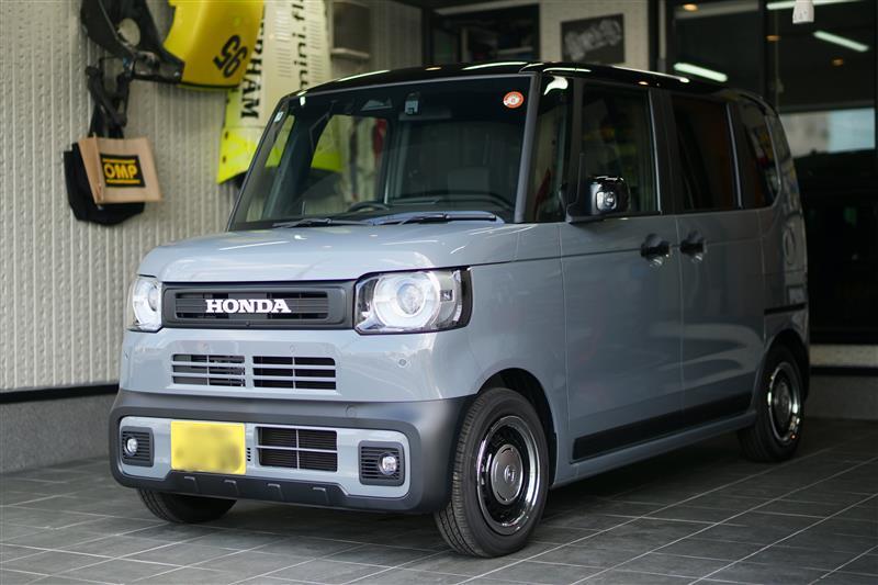 ホンダ N-BOXジョイ ターボ 2トーン_4WD(CVT_0.66)