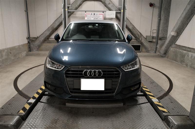アウディ A1 1.0 TFSI スポーツ_RHD(AT_1.0)