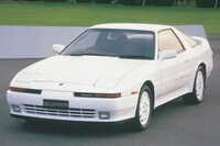 トヨタ スープラ 2.0G(AT_2.0)