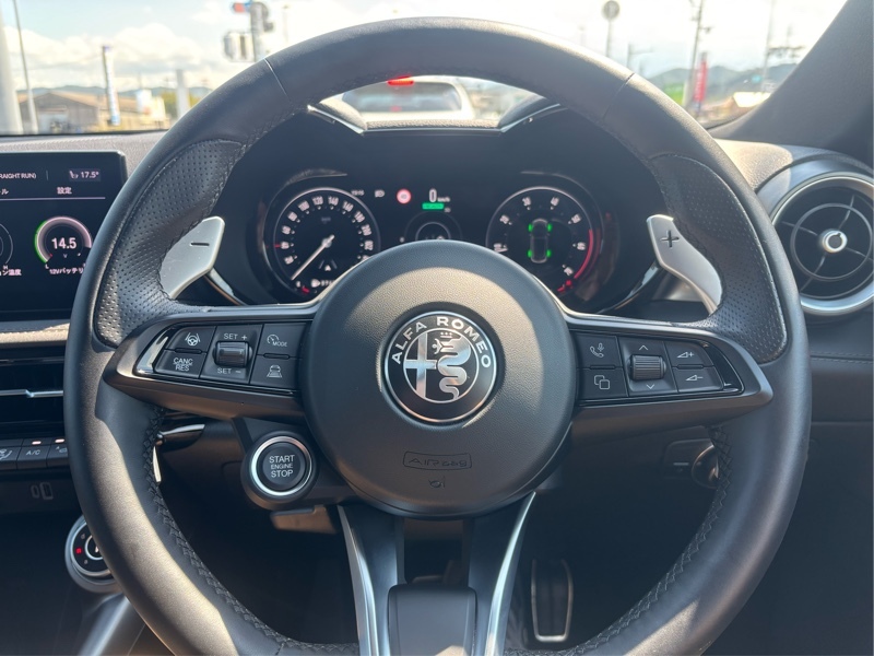 アルファロメオ トナーレ ヴェローチェ_RHD(Alfa TCT_1.5)