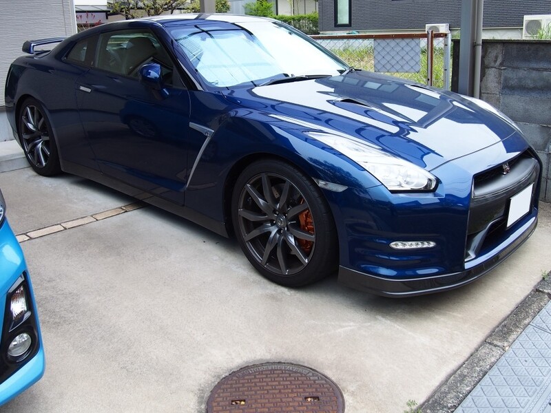 日産 NISSAN GT-R ピュアエディション_4WD(DCT_3.8)