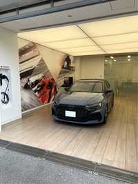 アウディ RS3 スポーツバック RS3 スポーツバック_RHD_4WD(AT_2.5)