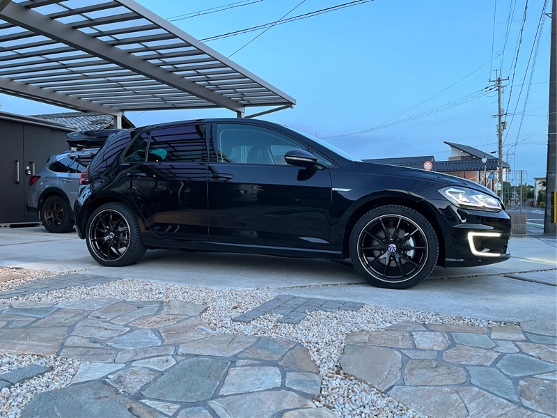 フォルクスワーゲン e-ゴルフ e－ゴルフ プレミアム_RHD