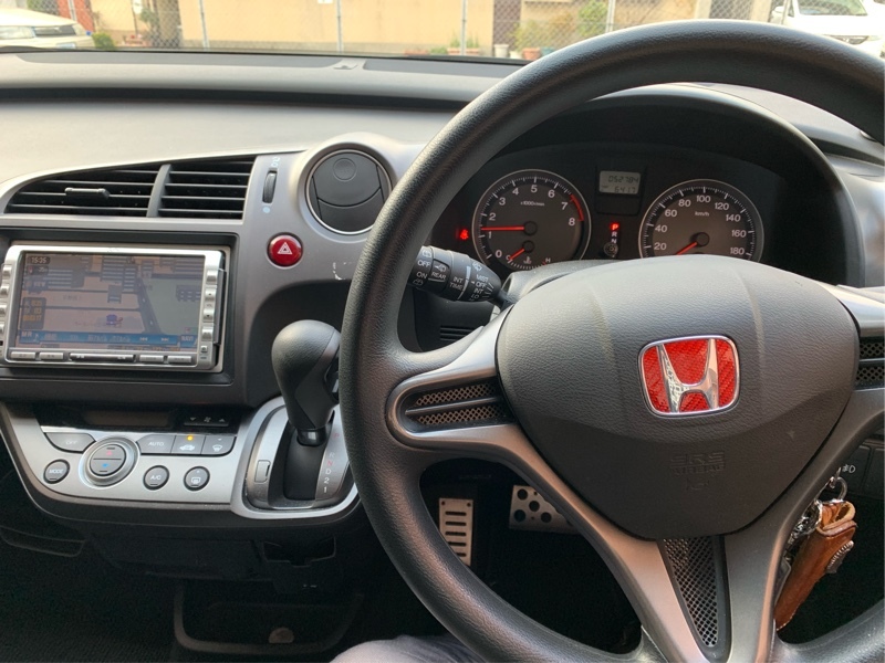 ホンダ ストリーム X HDDナビパッケージ(AT_1.8)