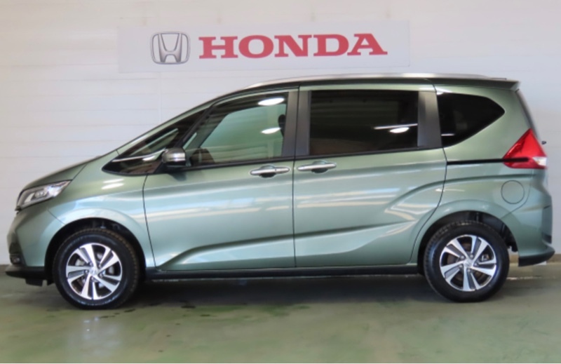 ホンダ フリード+ハイブリッド プラス ハイブリッド クロスター_4WD(DCT_1.5)