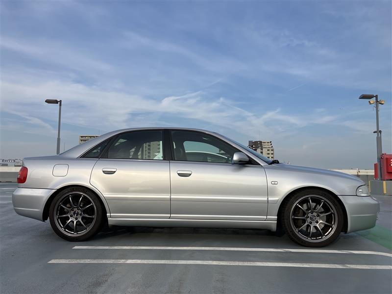 アウディ S4 (セダン) S4_LHD_4WD(MT_2.7)