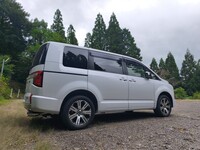 三菱 デリカD:5 P_8人乗り_4WD(AT_2.3)