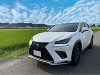 レクサス NXハイブリッド 300h“Iパッケージ”(CVT_2.5)