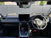 トヨタ RAV4ハイブリッド アドベンチャー“オフロードパッケージ II”_E-Four(CVT_2.5_ハイブリッド)