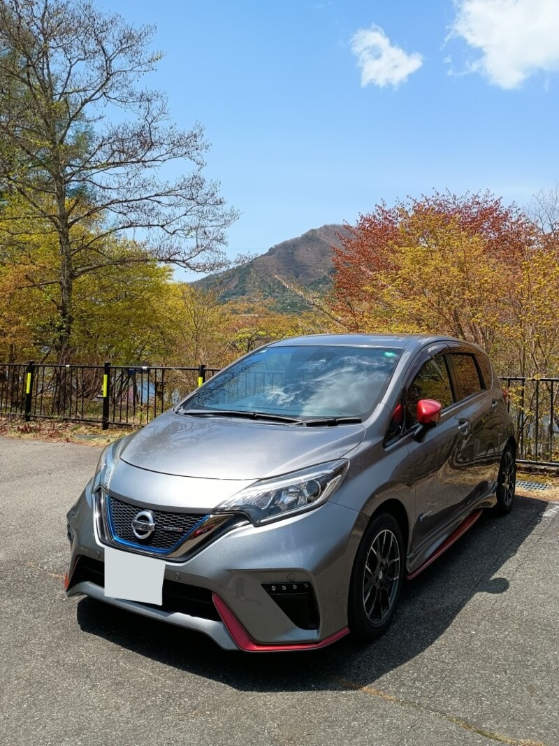 日産 ノート e-POWER eパワー ニスモ(1.2)