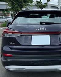 アウディ Q4 e-tron Q4 40 e-tron アドバンスト_RHD(AT)
