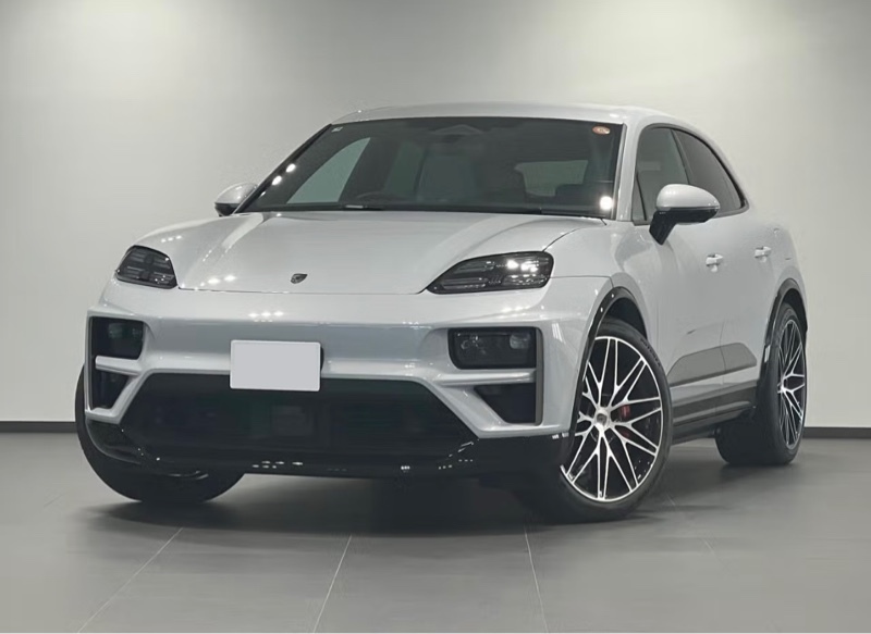 ポルシェ マカン エレクトリック マカン ターボ エレクトリック_RHD_4WD(AT)
