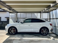 アウディ SQ5 スポーツバック SQ5 スポーツバック_RHD_4WD(ティプトロニック_3.0)