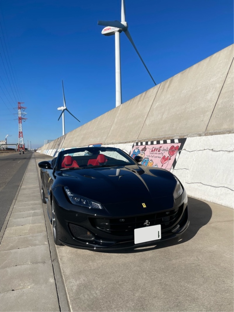 フェラーリ ポルトフィーノ ポルトフィーノ_LHD(F1DCT_3.9)