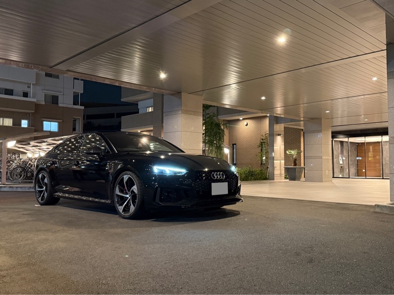 アウディ RS5 スポーツバック RS5 スポーツバック_RHD_4WD(AT_2.9)
