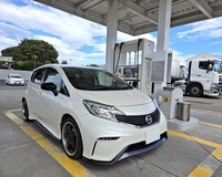 日産 ノート ニスモ S(MT_1.6)