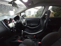 日産 ノート ニスモ S(MT_1.6)