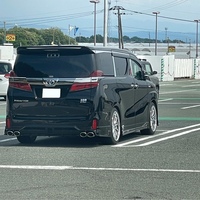 トヨタ ヴェルファイアハイブリッド ハイブリッド ZR“Gエディション”_7人乗り_E-Four(CVT_2.5)