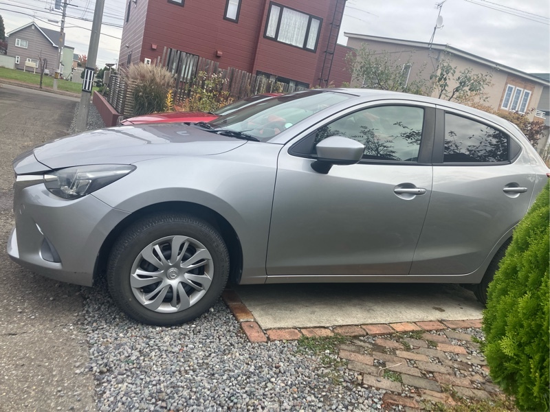 マツダ デミオ 13S ミッド・センチュリー_4WD(AT_1.3)