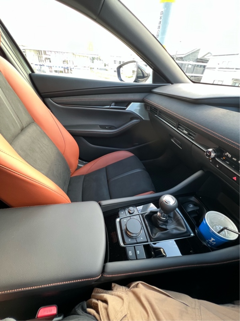 マツダ MAZDA3 ファストバックハイブリッド 20S レトロスポーツエディション(MT_2.0)