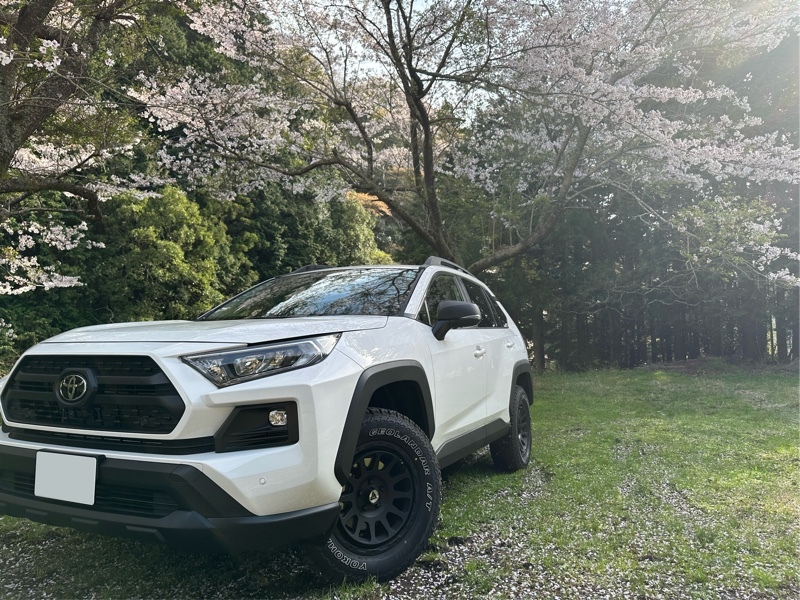 トヨタ RAV4 アドベンチャー“オフロードパッケージ II”_4WD(CVT_2.0)