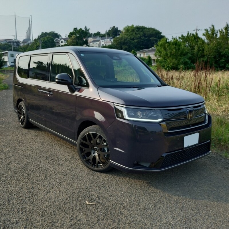 ホンダ ステップワゴンスパーダ e:HEV スパーダ プレミアムライン ブラックエディション_7人乗り (CVT_2.0)