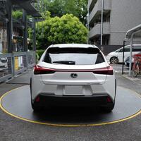 レクサス UXハイブリッド 300h“バージョンL”_E-Four(CVT_2.0)