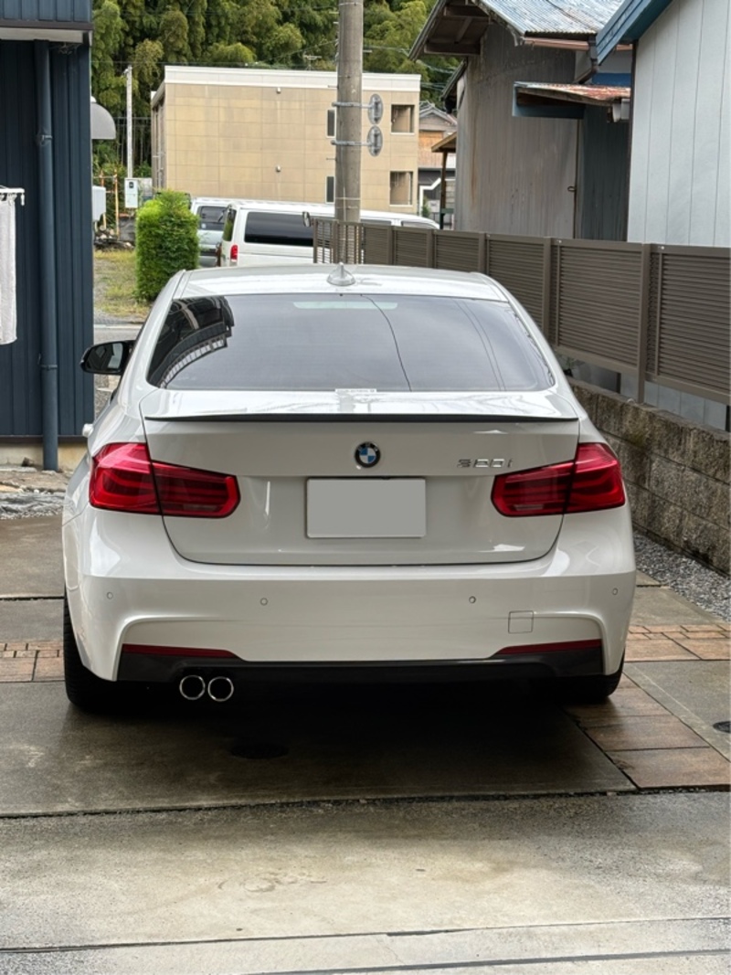 BMW 3シリーズ セダン 320i Mスポーツ_RHD(MT_2.0)