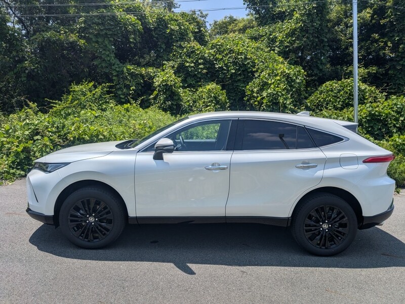 トヨタ ハリアーハイブリッド Z“レザーパッケージ・ナイトシェード”(CVT_2.5_ハイブリッド)