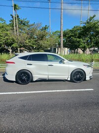 トヨタ ハリアーハイブリッド Z“レザーパッケージ”(CVT_2.5_ハイブリッド)