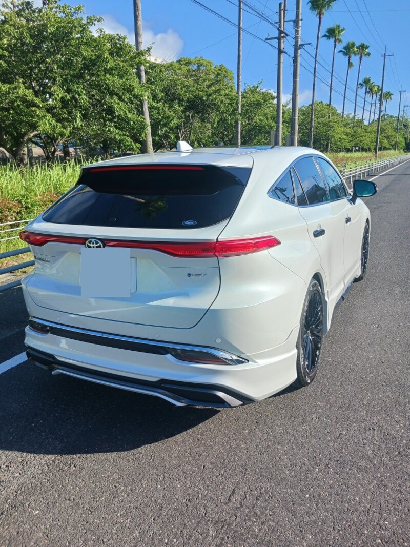 トヨタ ハリアーハイブリッド Z“レザーパッケージ”(CVT_2.5_ハイブリッド)