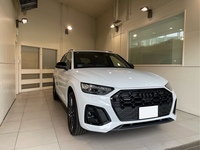 アウディ Q5 Sライン ダイナミックエディション_RHD_4WD(Sトロニック_2.0)