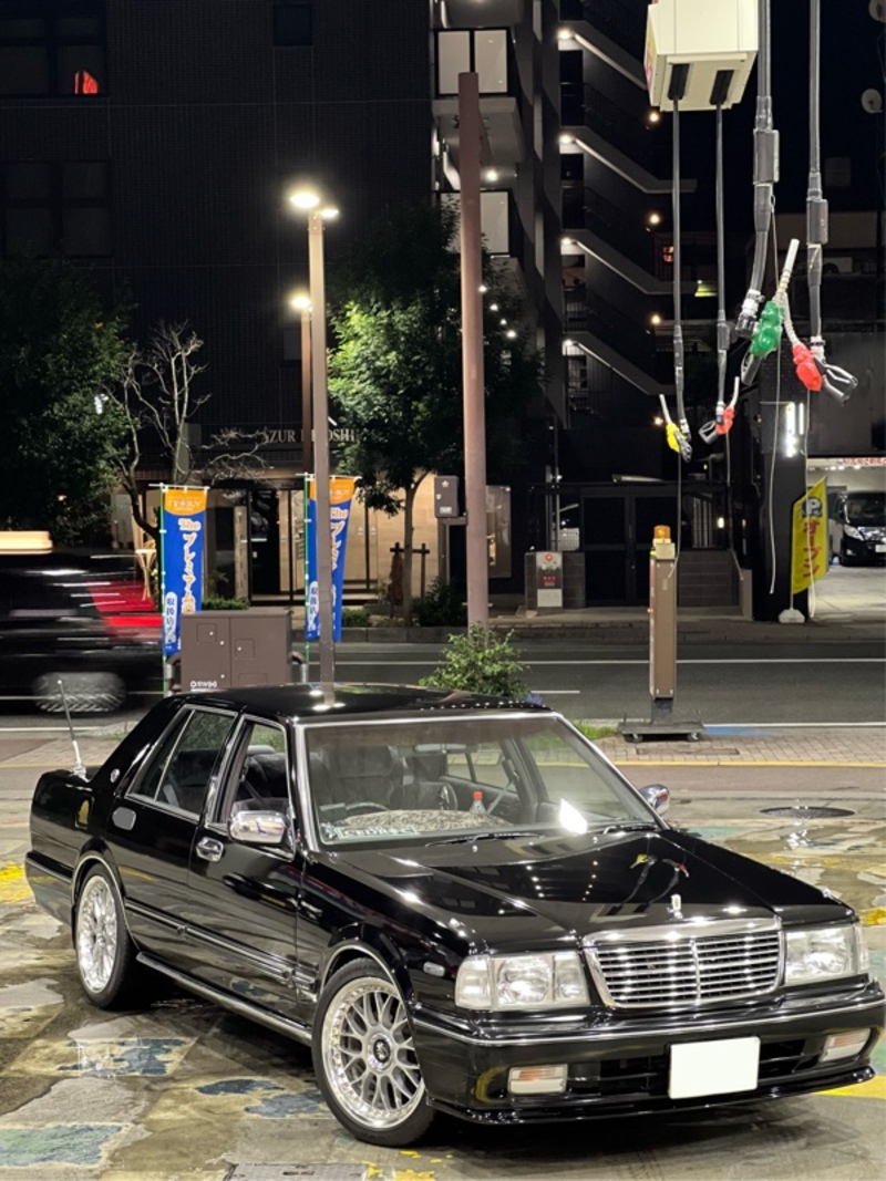 日産 セドリックセダン