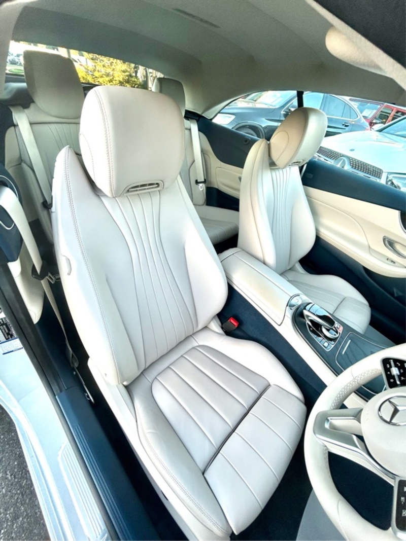 メルセデス・ベンツ Eクラス カブリオレ E200 カブリオレ スポーツ_RHD(AT_2.0)