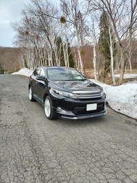 トヨタ ハリアー プレミアム_4WD(CVT_2.0)