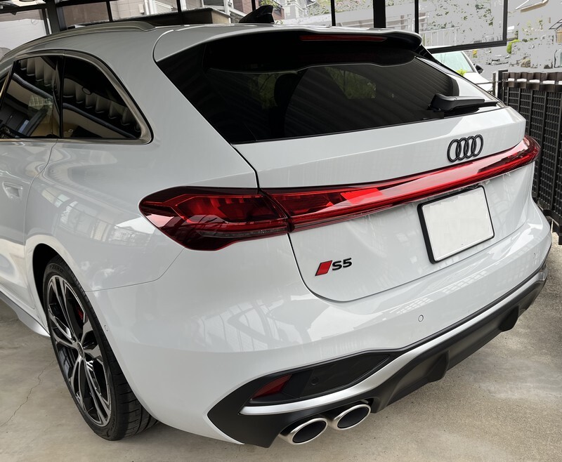 アウディ S5 アバント (ワゴン) S5 アバント_RHD_4WD(Sトロニック_3.0)