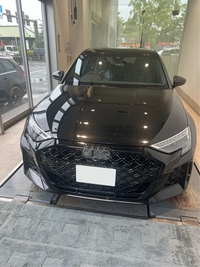 アウディ RS3 スポーツバック RS3 スポーツバック_RHD_4WD(AT_2.5)