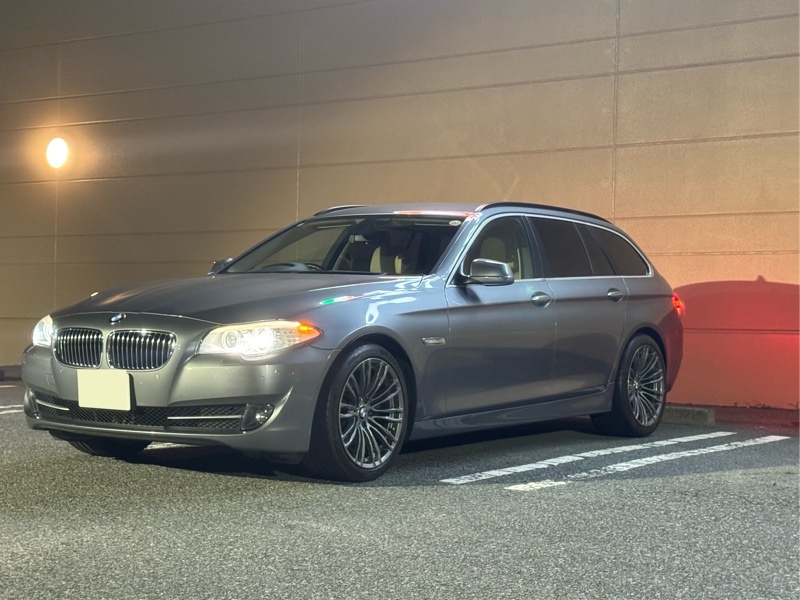 BMW 5シリーズ ツーリング 528i_ツーリング_RHD(AT_3.0)