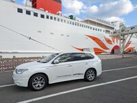 三菱 アウトランダーPHEV G ナビパッケージ_4WD(2.0)
