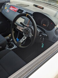 スズキ スイフト 1.3XG_4WD(MT_1.3)
