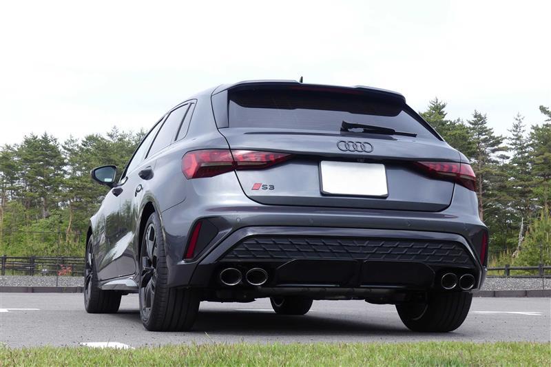 アウディ S3 スポーツバック （ハッチバック） S3 スポーツバック_RHD_4WD(Sトロニック_2.0)