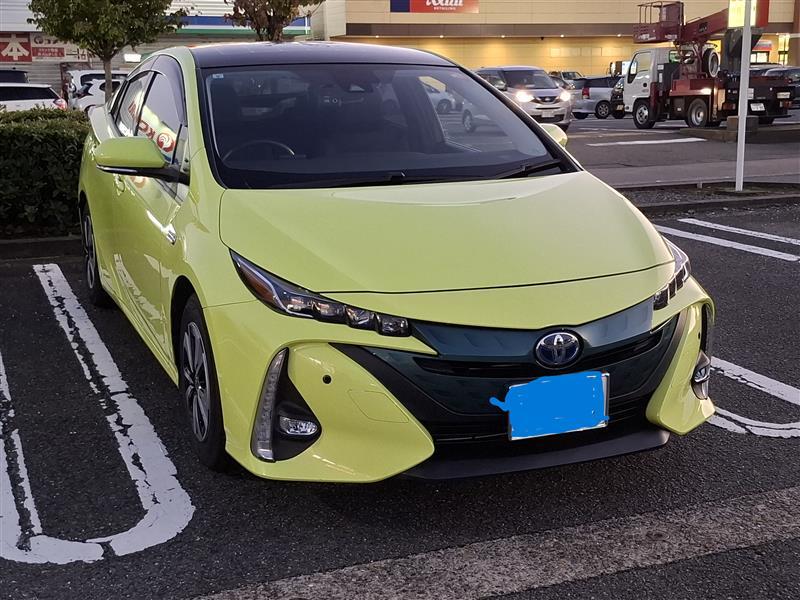 トヨタ プリウスPHV