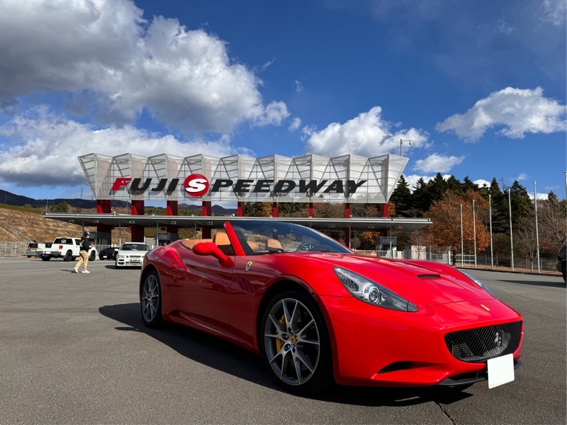 フェラーリ カリフォルニア カリフォルニア_LHD(AT_4.3)